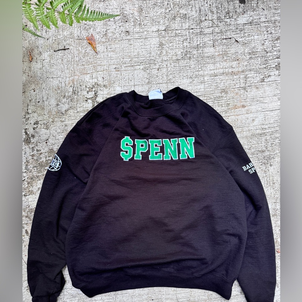 Women’s sweatshirt